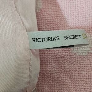 Victoria Secrets sm. Hands bag
